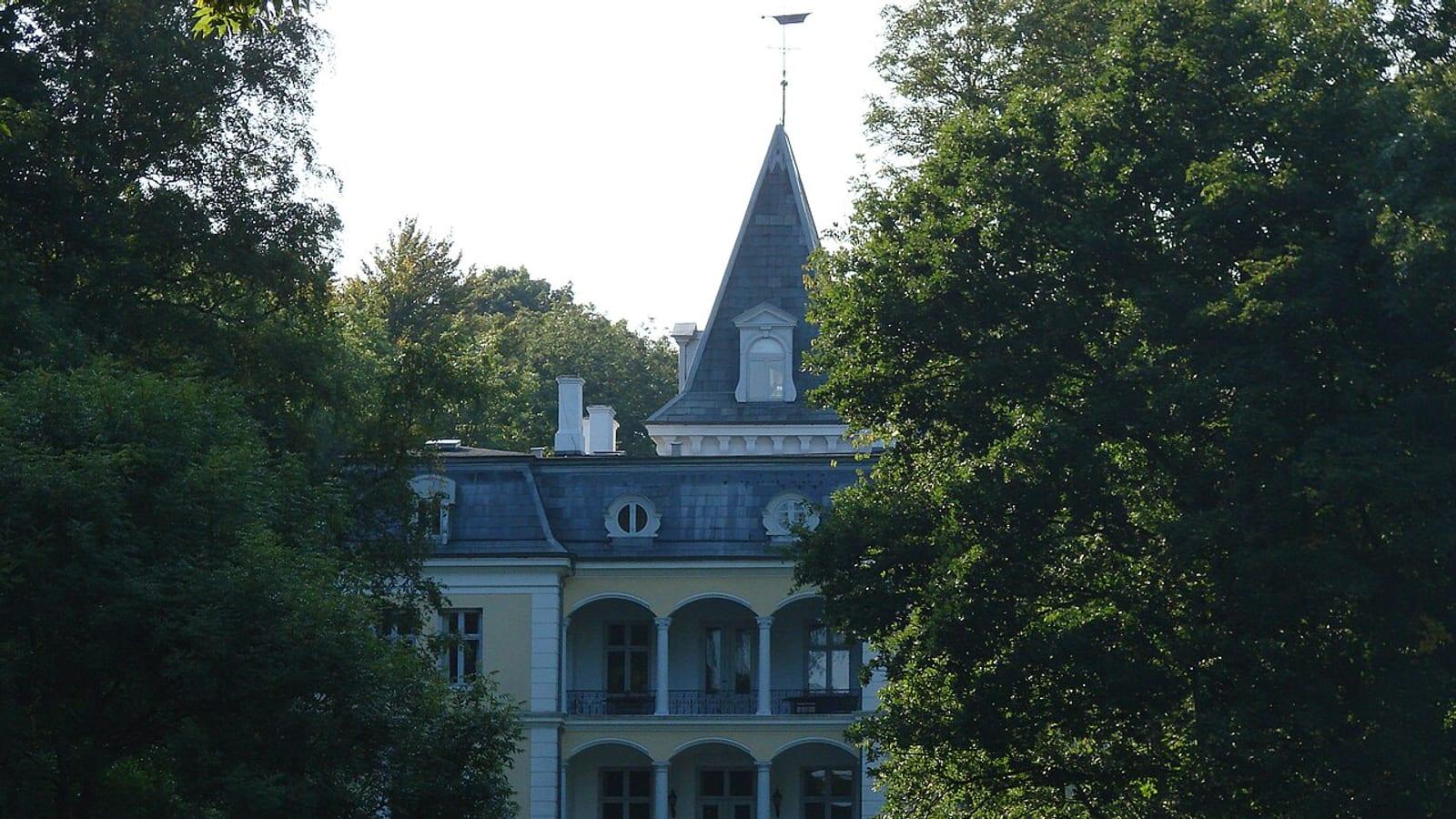 Liselund Park Mons Klint Beach Access